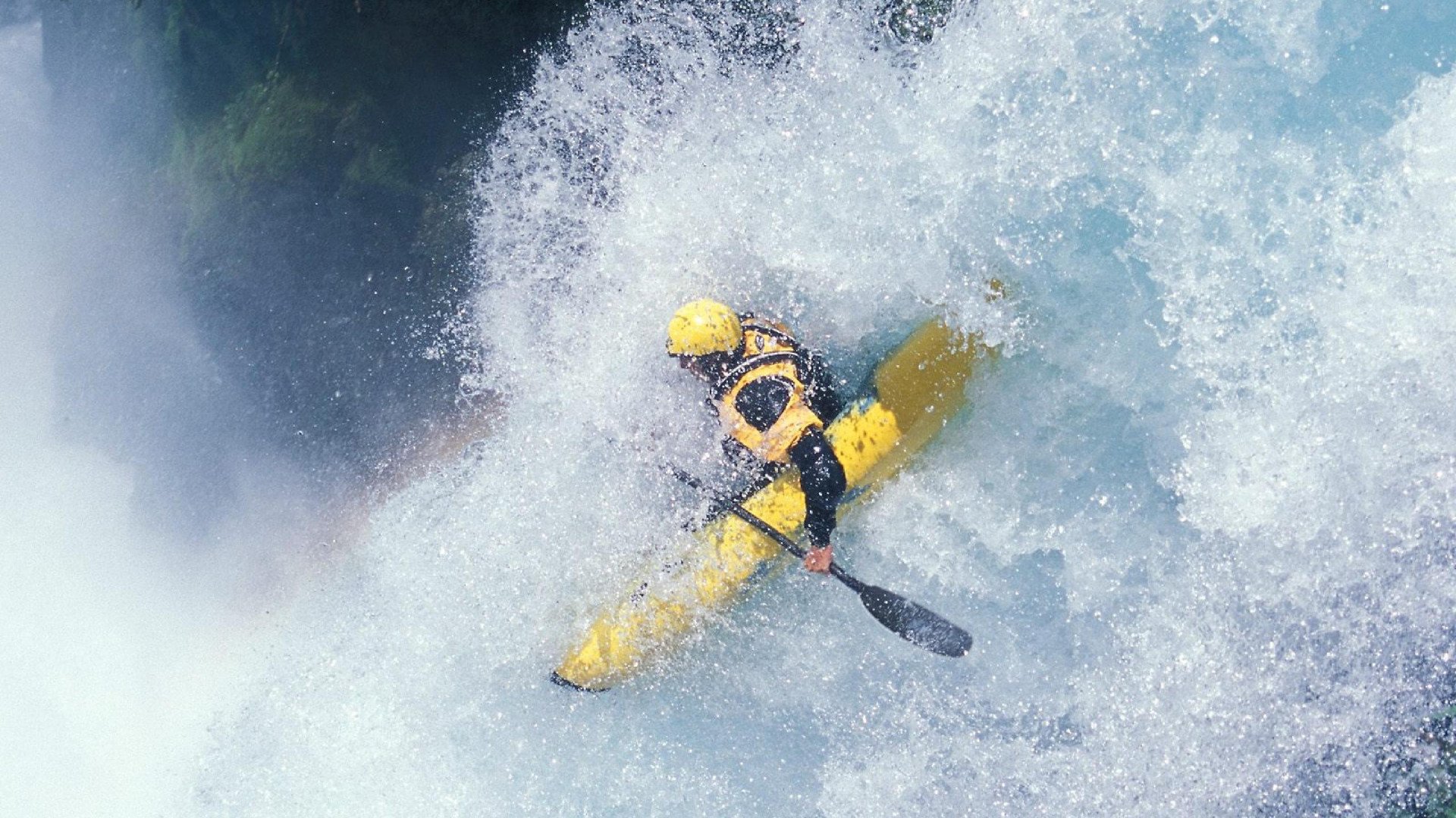 亚冠联赛中国青年队战胜 球迷现场气氛热烈,青年队打亚冠