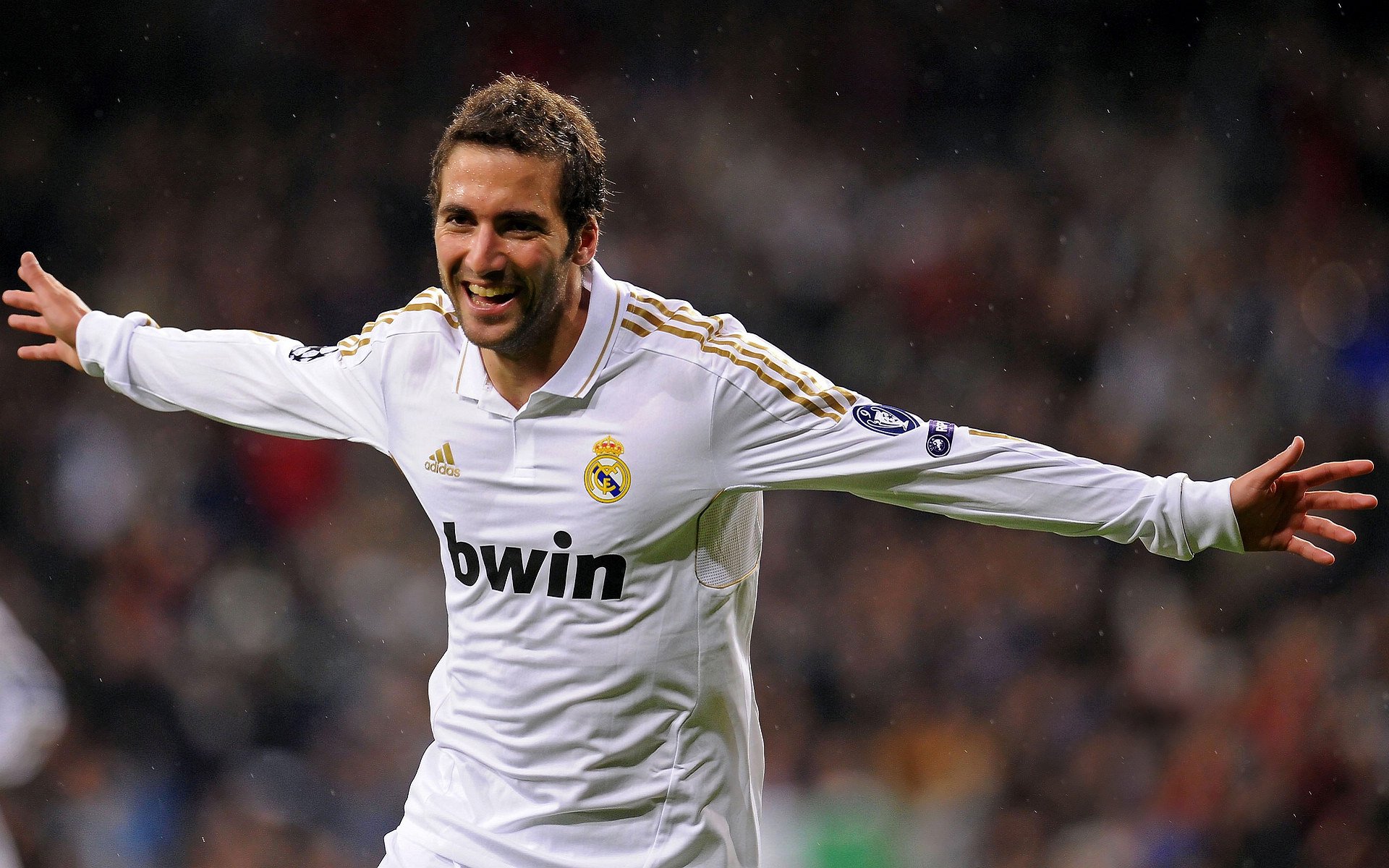 青年队赛季前加强心理训练帮助球员适应高压比赛环境